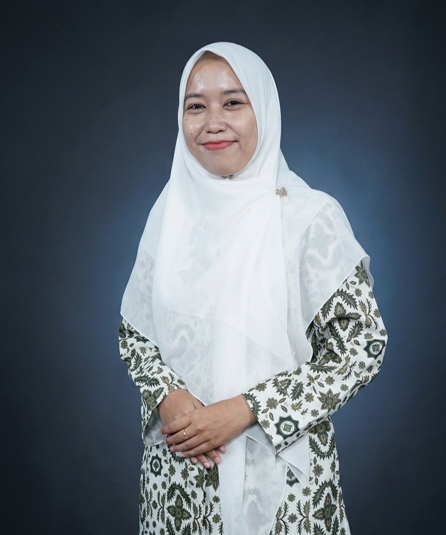 Foto Laili Ma'rifatul Azizah, S. Pd.